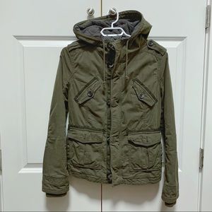 Aritzia TNA Platoon Jacket: S, Army Green